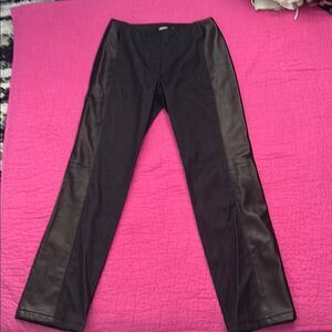Dkny pants with genuine leather details, US6
